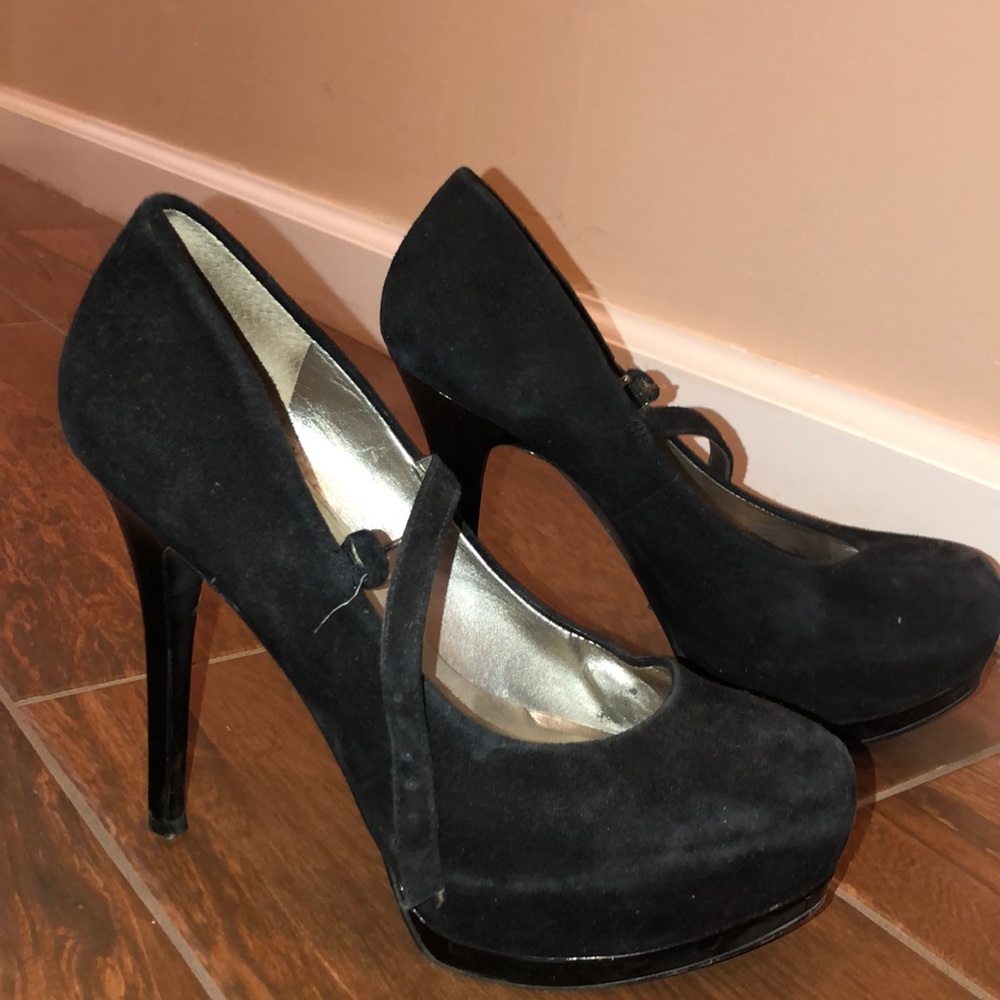 Suede black high heel pumps